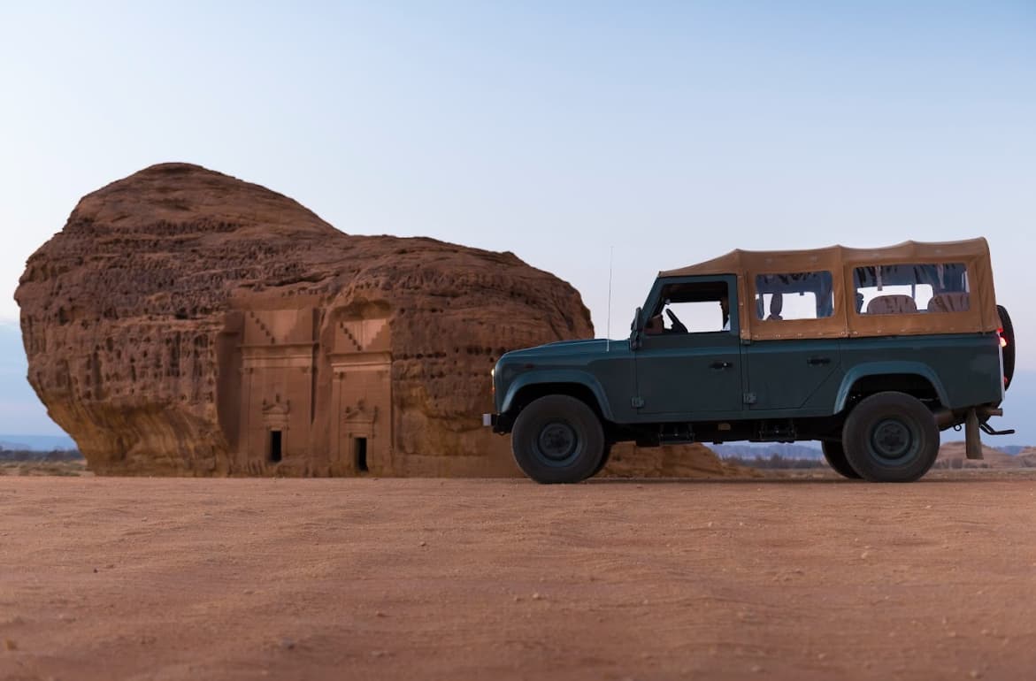 رحلة إلى العلا
